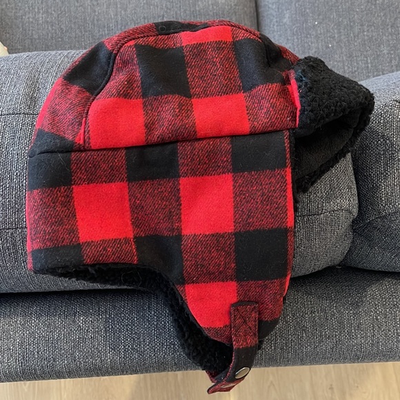 NWT GAP checkered fleece winter hat - Picture 3 of 9